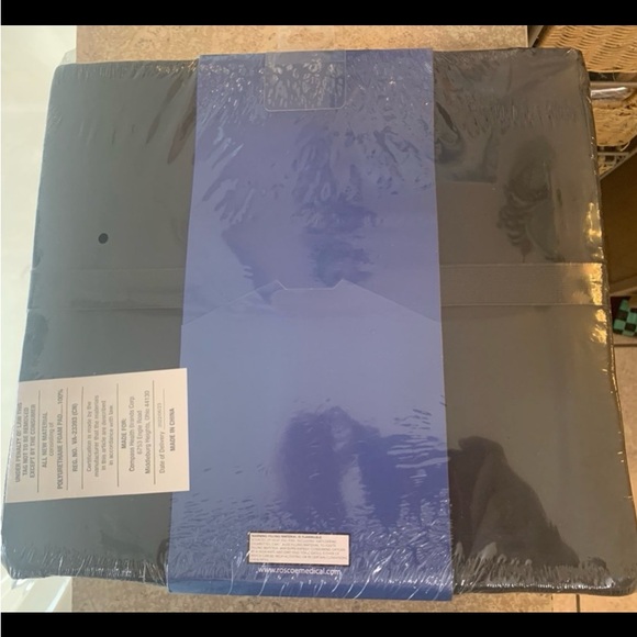 New! ROSCOE BLACK CONTOURED LUMBAR CUSHION WITH STRAPS - Picture 2 of 5